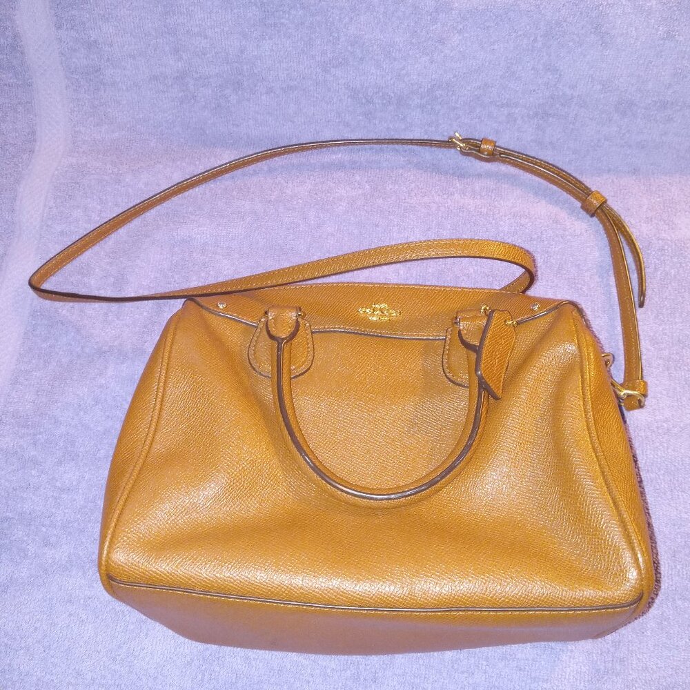 Coach mini bennett satchel
